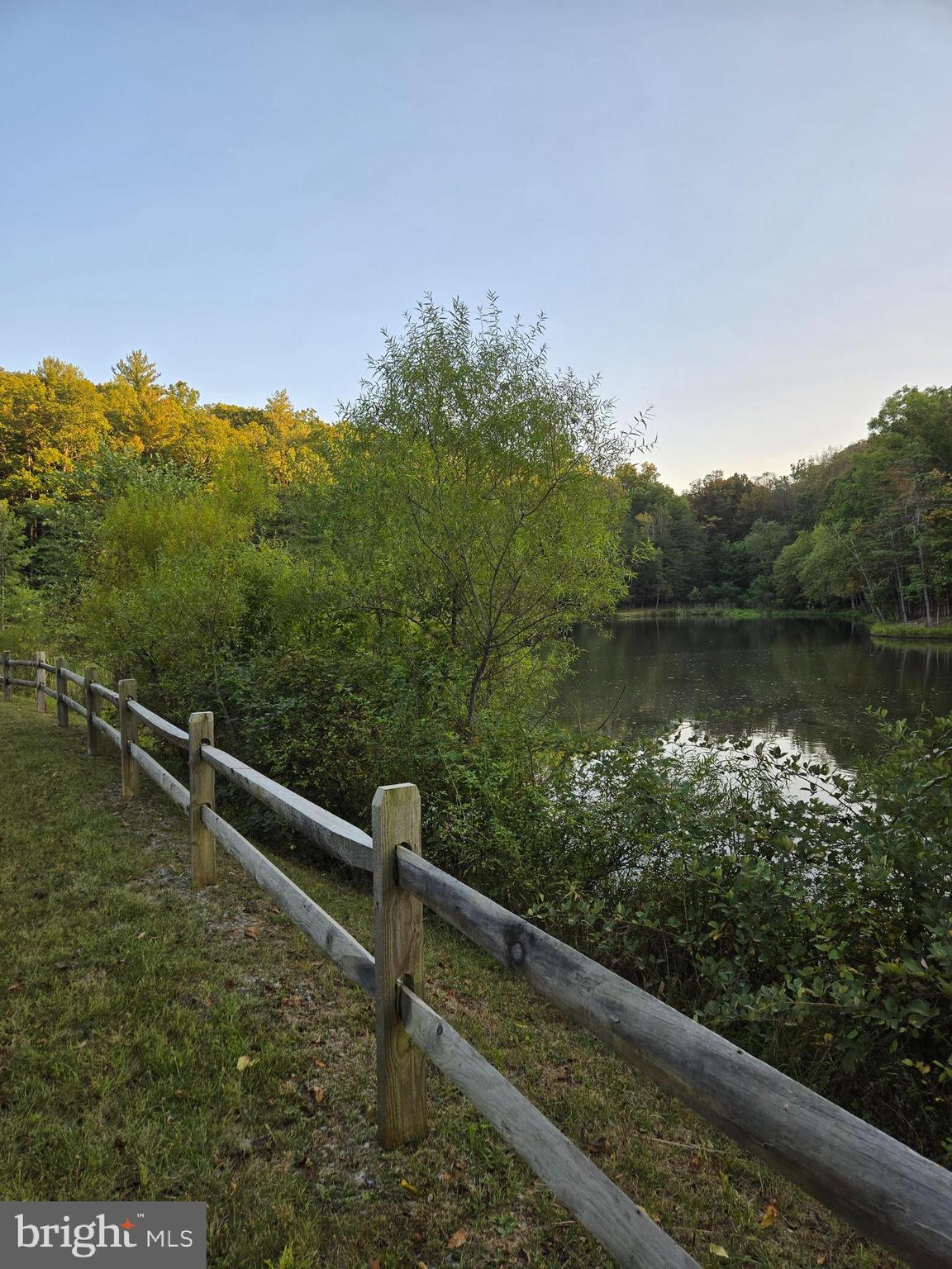 HUNGARIAN MT. TABOR - Land