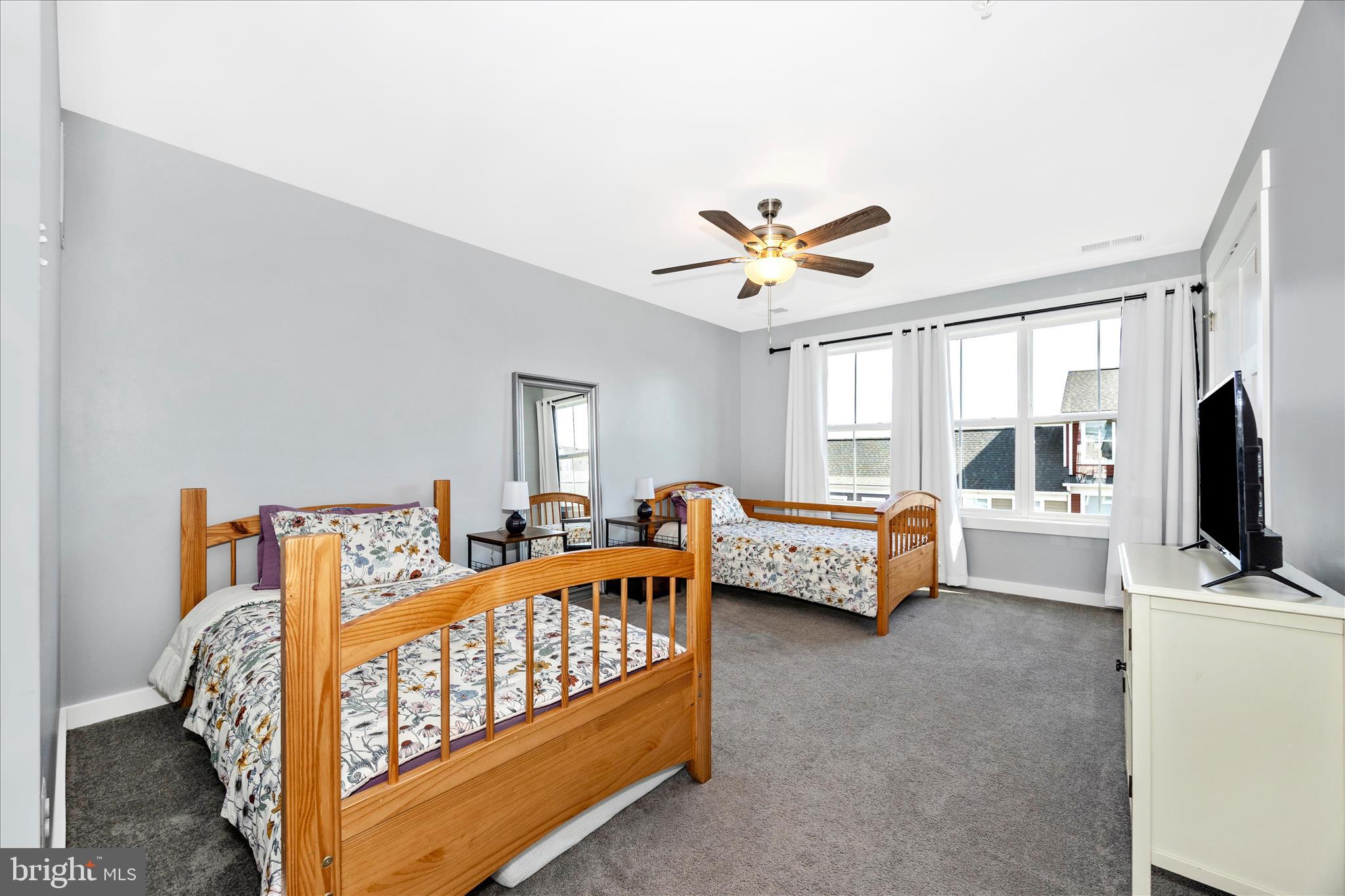 GAMBRILL VIEW - Residential