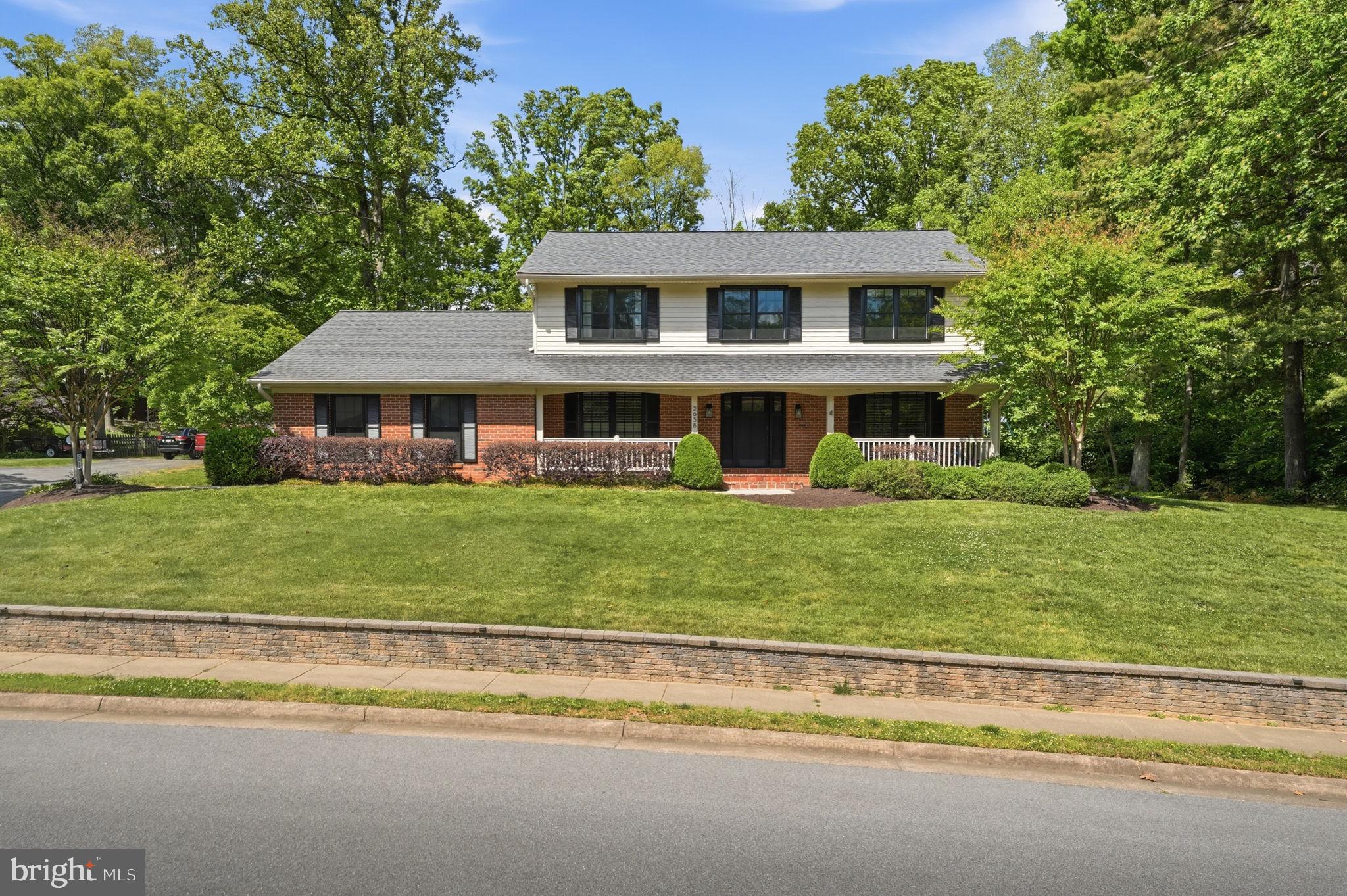OAKTON GLEN - Residential