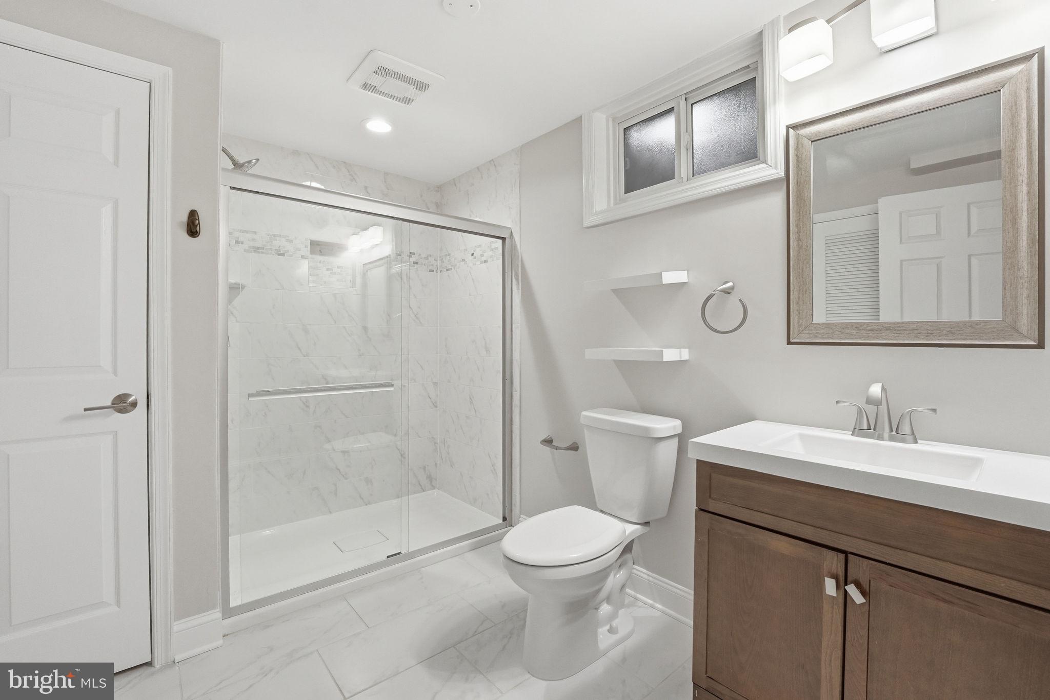 OAKTON GLEN - Residential