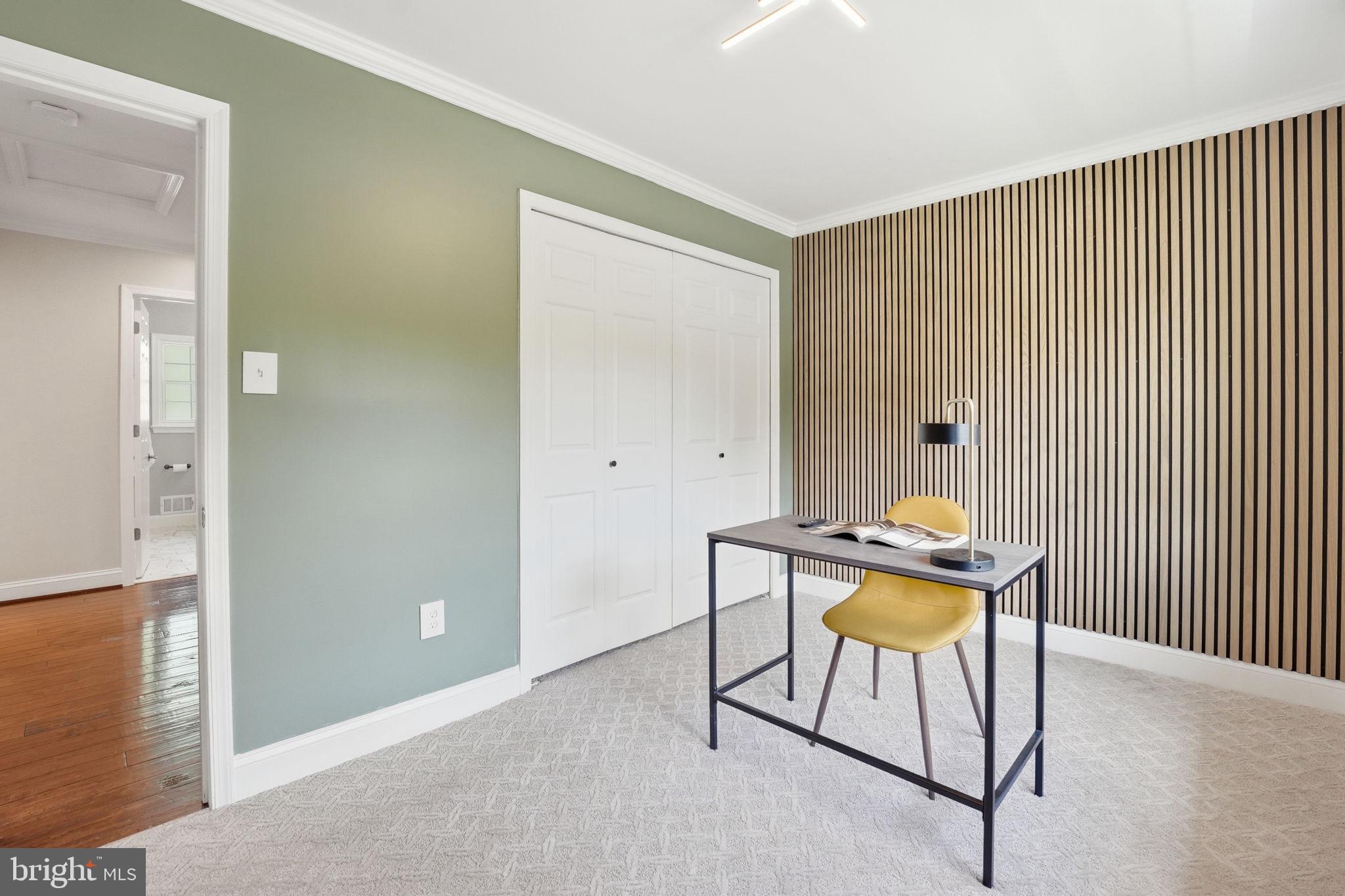 OAKTON GLEN - Residential