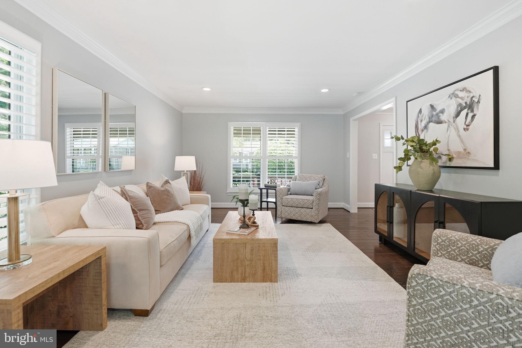OAKTON GLEN - Residential