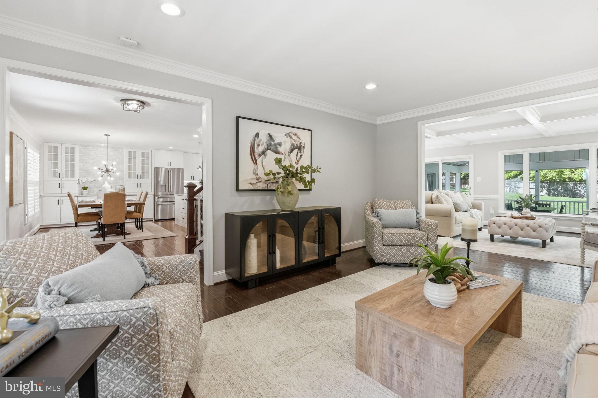 OAKTON GLEN - Residential