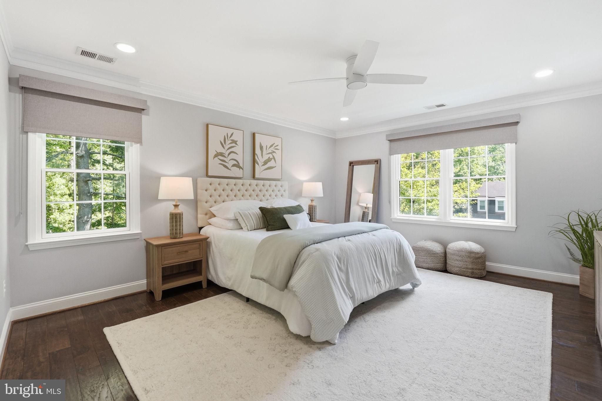 OAKTON GLEN - Residential
