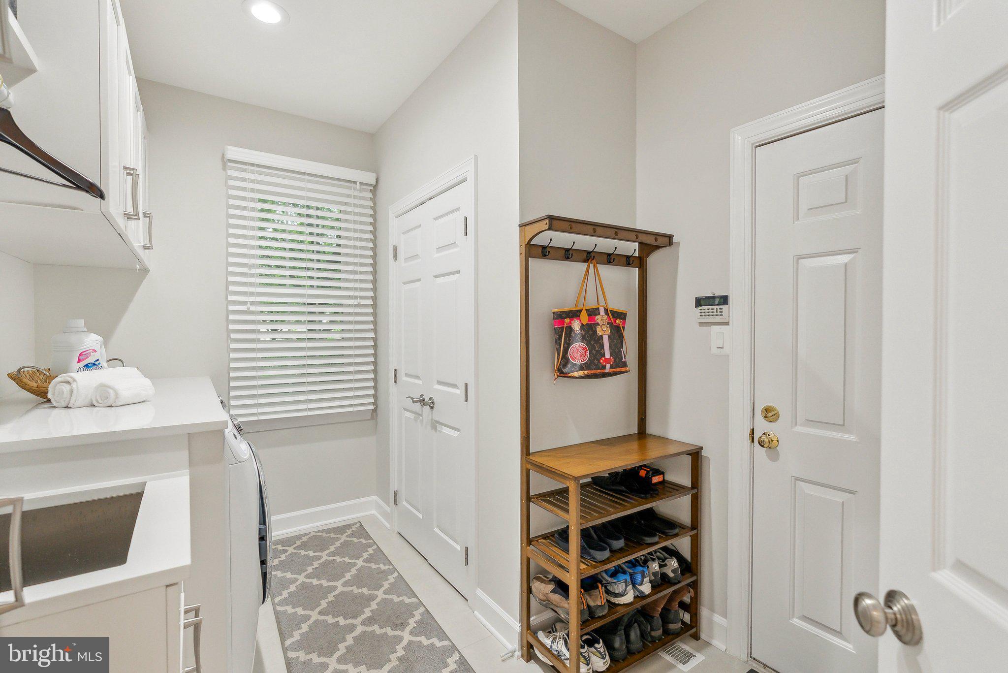 POTOMAC REGENCY - Residential