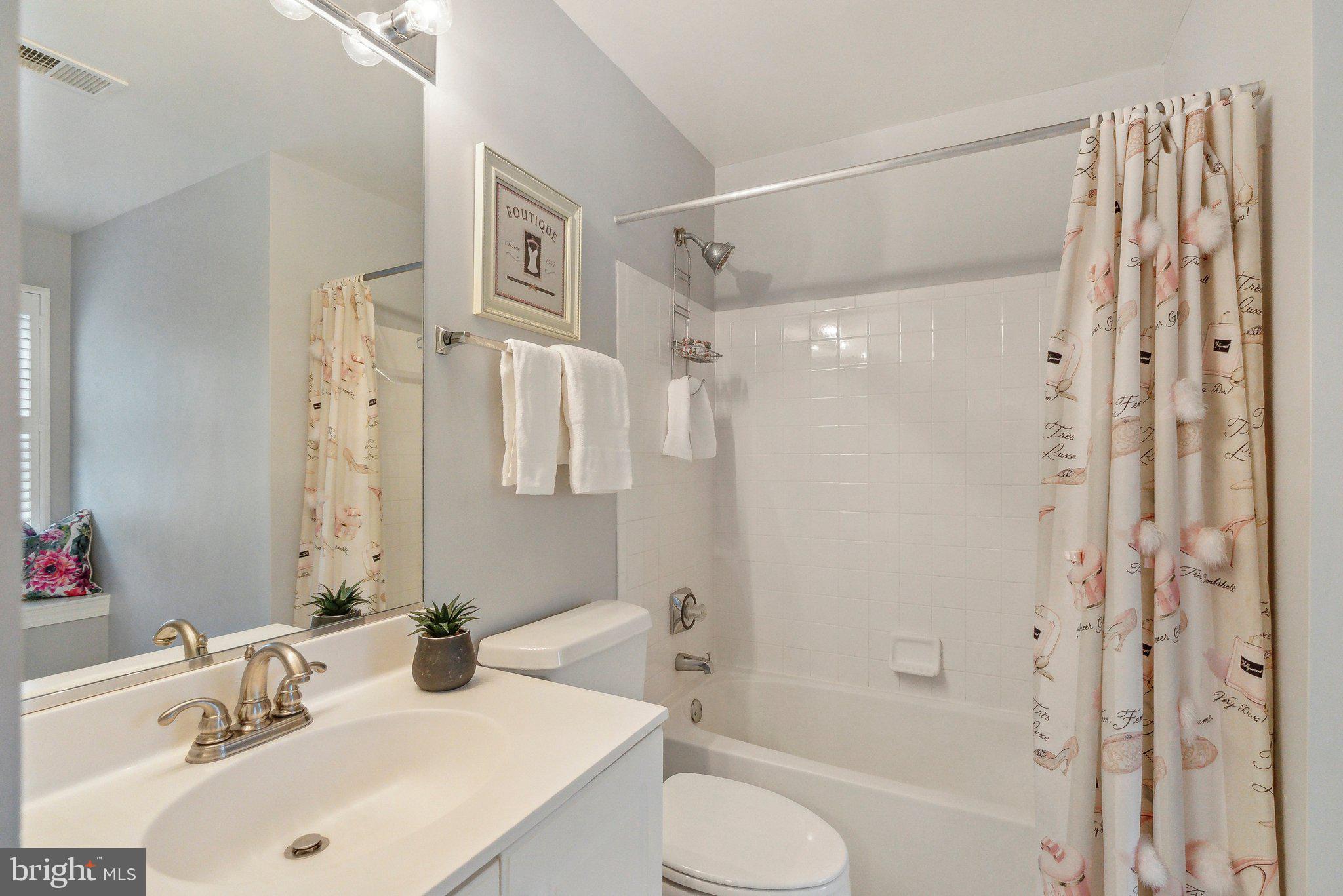 POTOMAC REGENCY - Residential