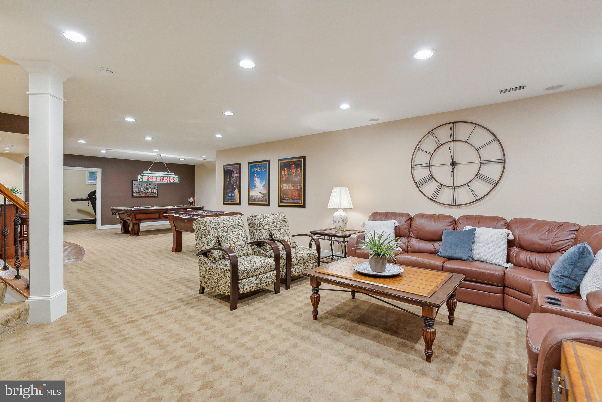 POTOMAC REGENCY - Residential