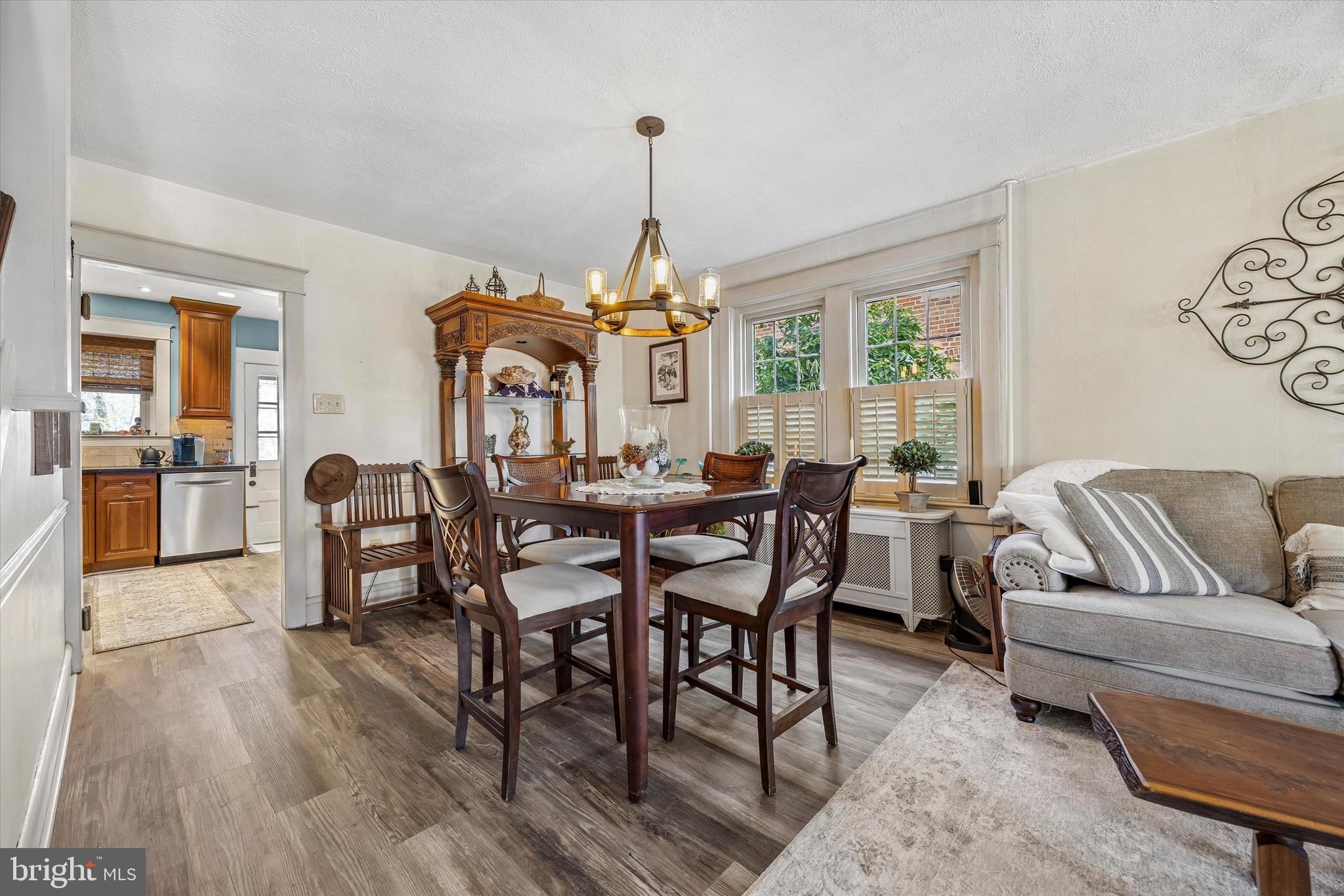 409 PERKIOMEN AVENUE