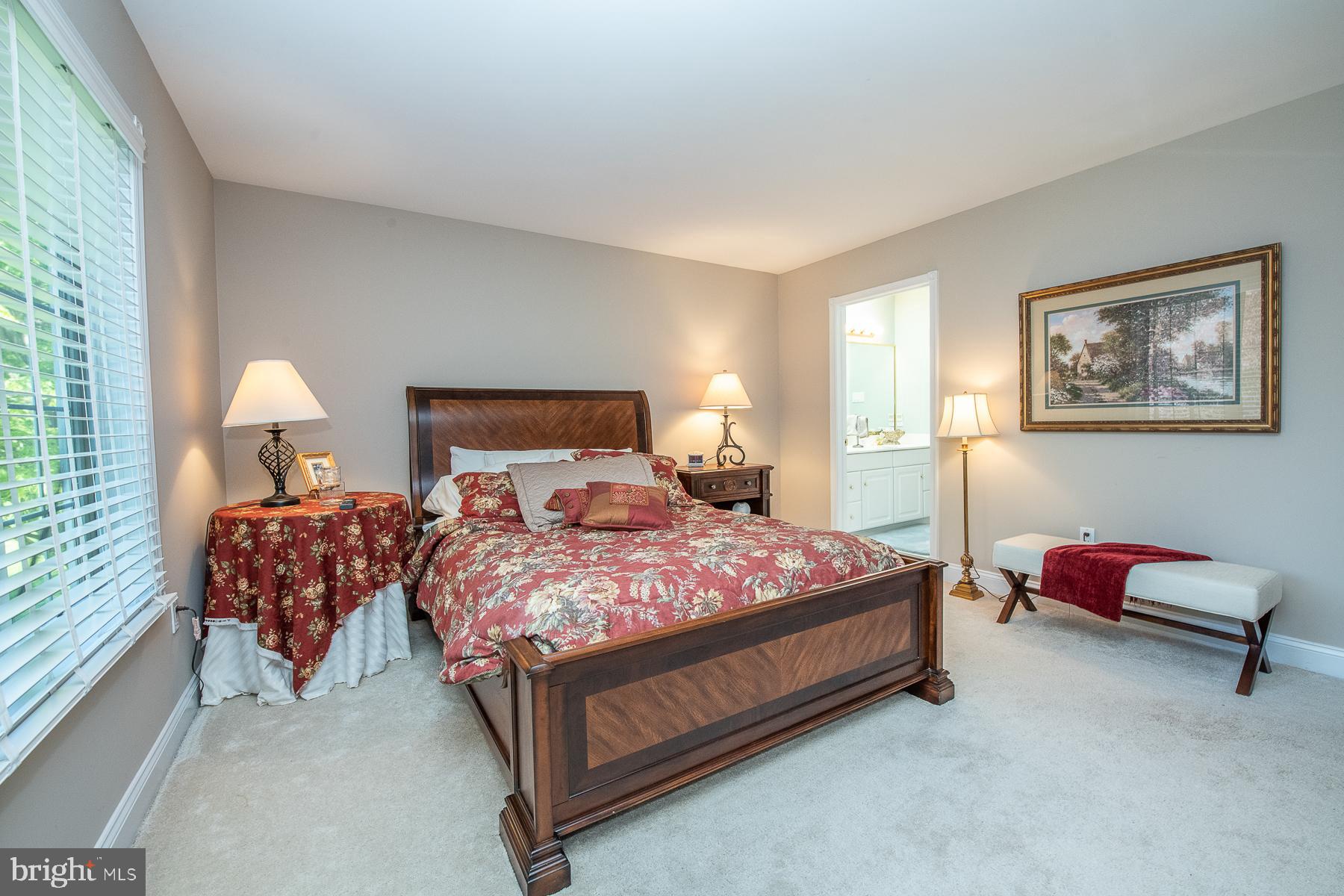 COUNTRYVIEW - Residential