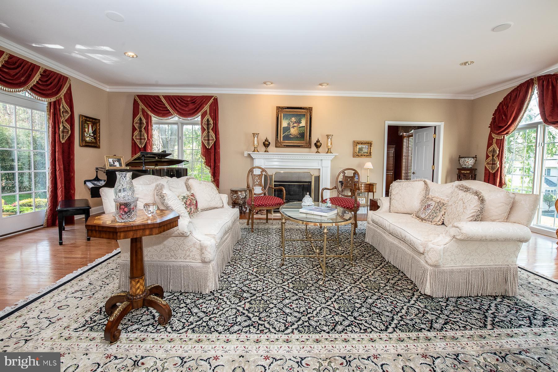 COUNTRYVIEW - Residential