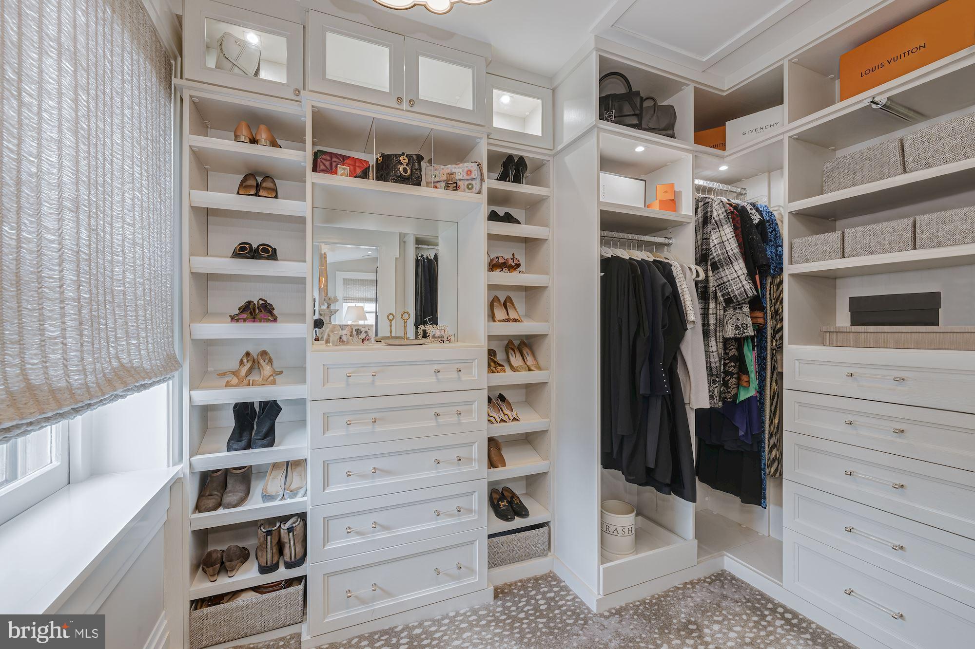 GEORGETOWN - Residential