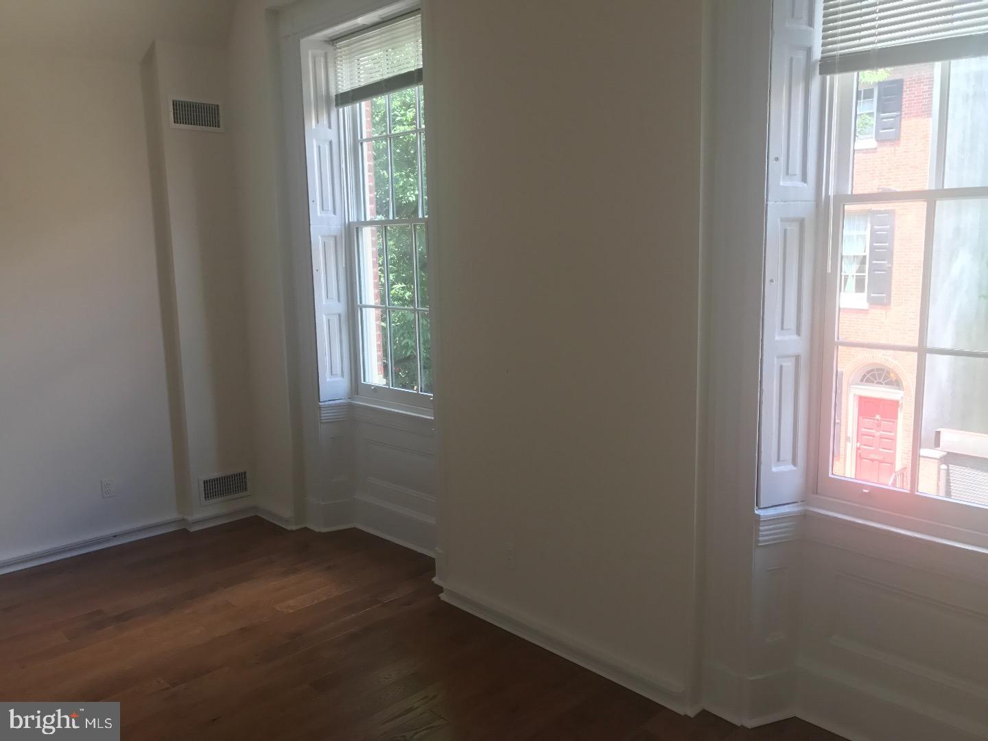 SOCIETY HILL - Residential Lease