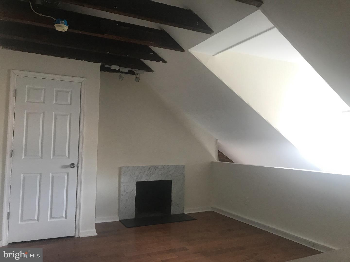 SOCIETY HILL - Residential Lease