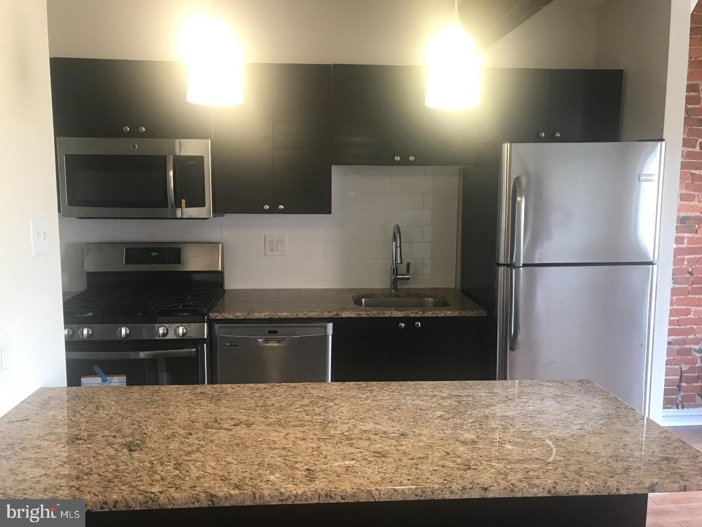 SOCIETY HILL - Residential Lease