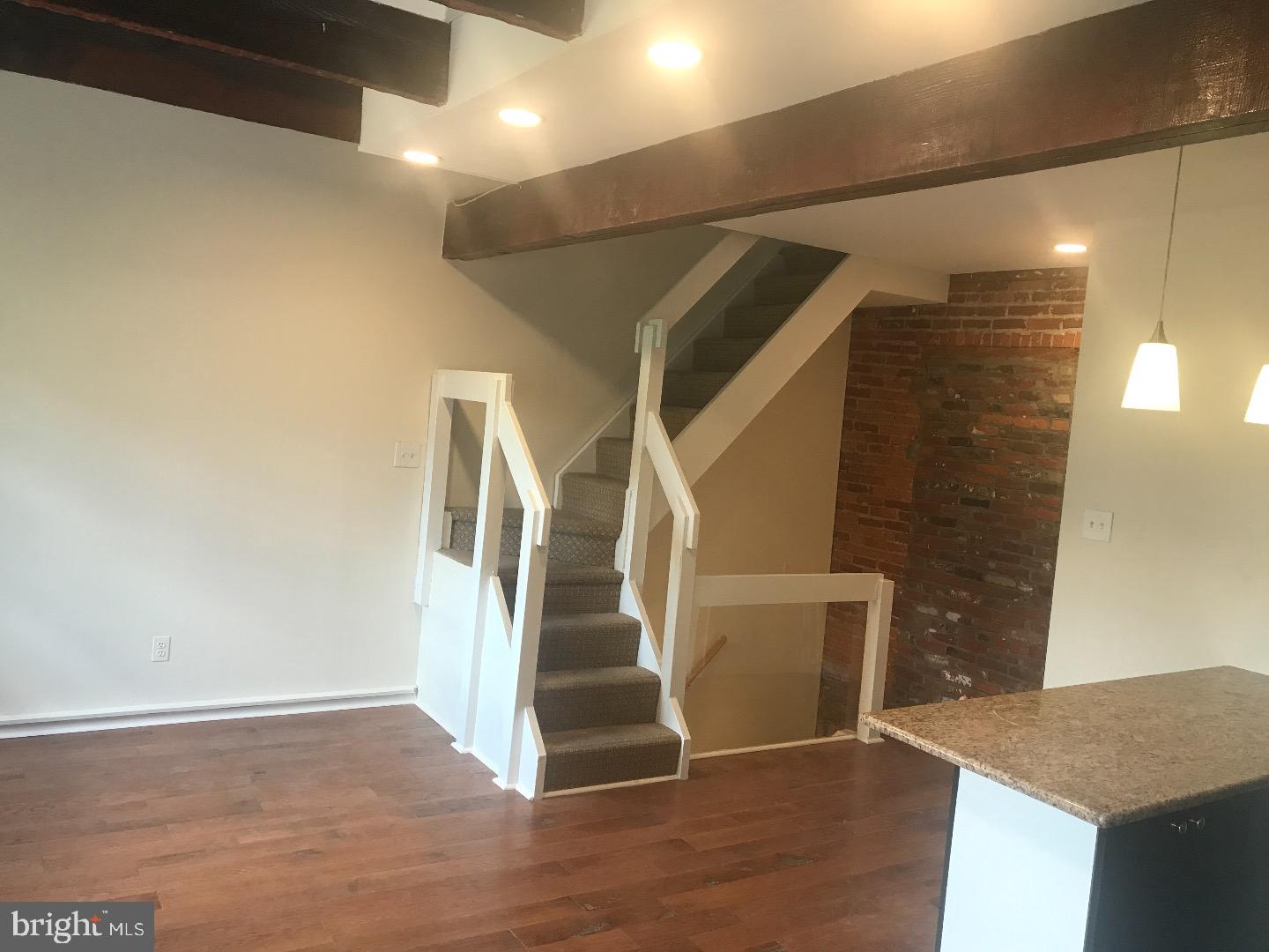 SOCIETY HILL - Residential Lease