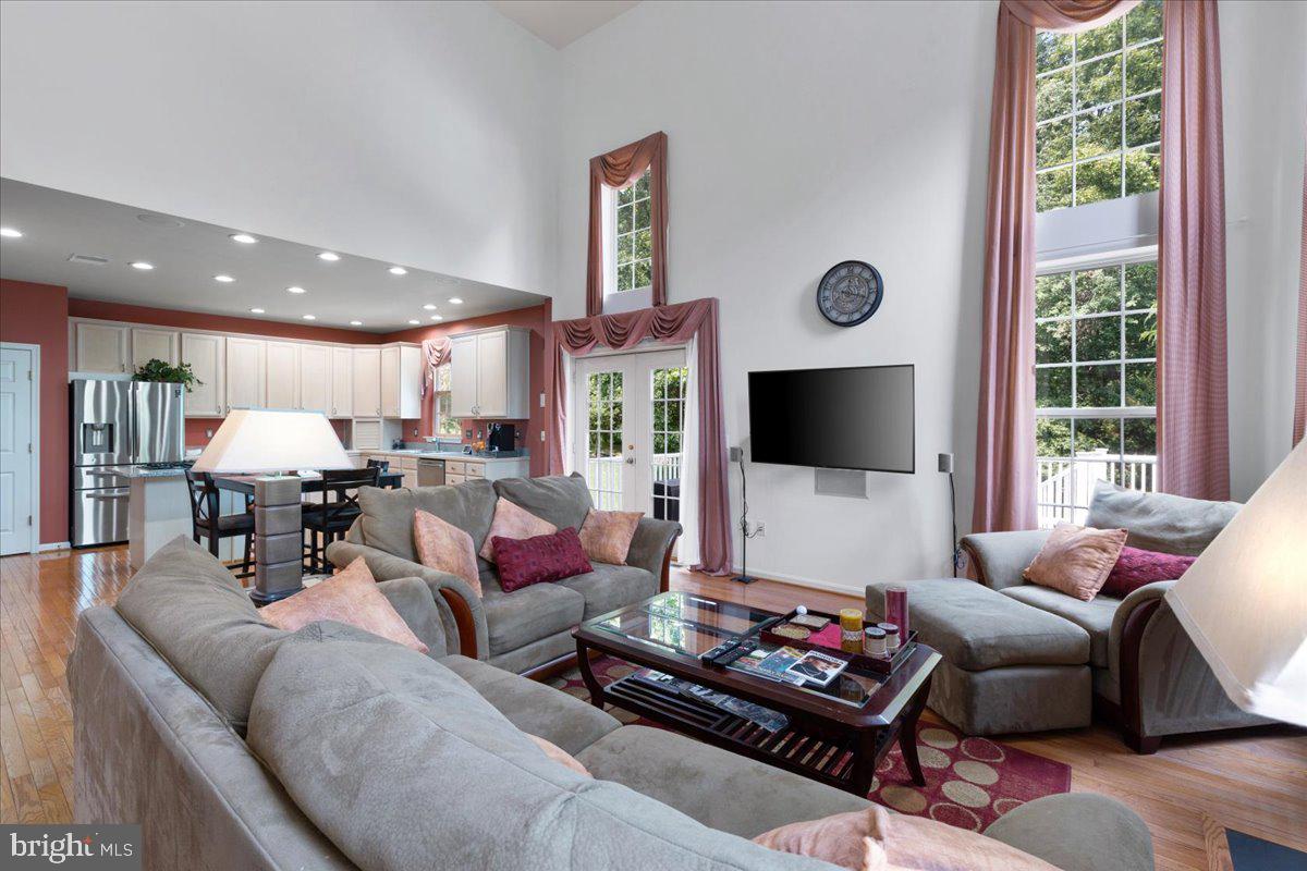 LONGMEADE SUB - Residential