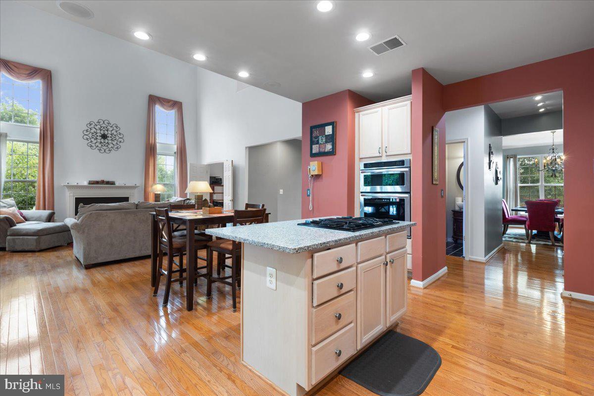 LONGMEADE SUB - Residential