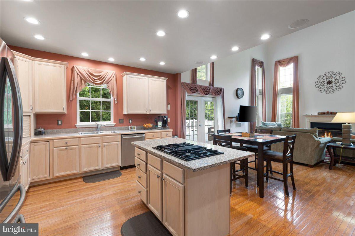 LONGMEADE SUB - Residential