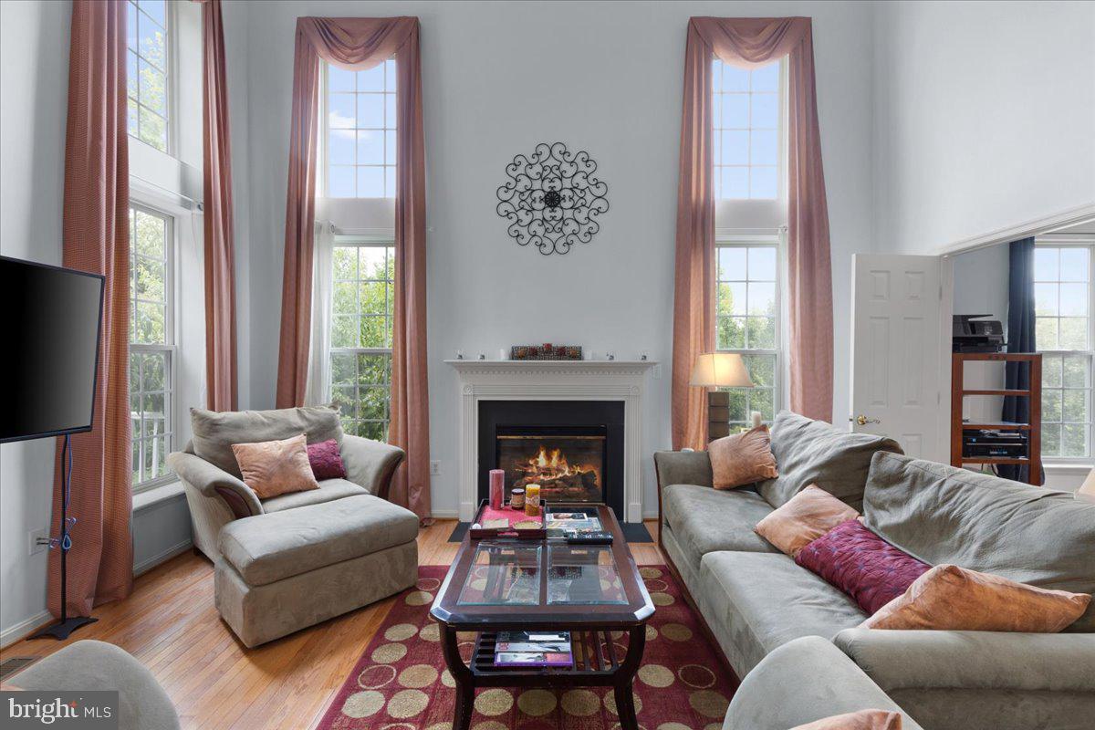 LONGMEADE SUB - Residential