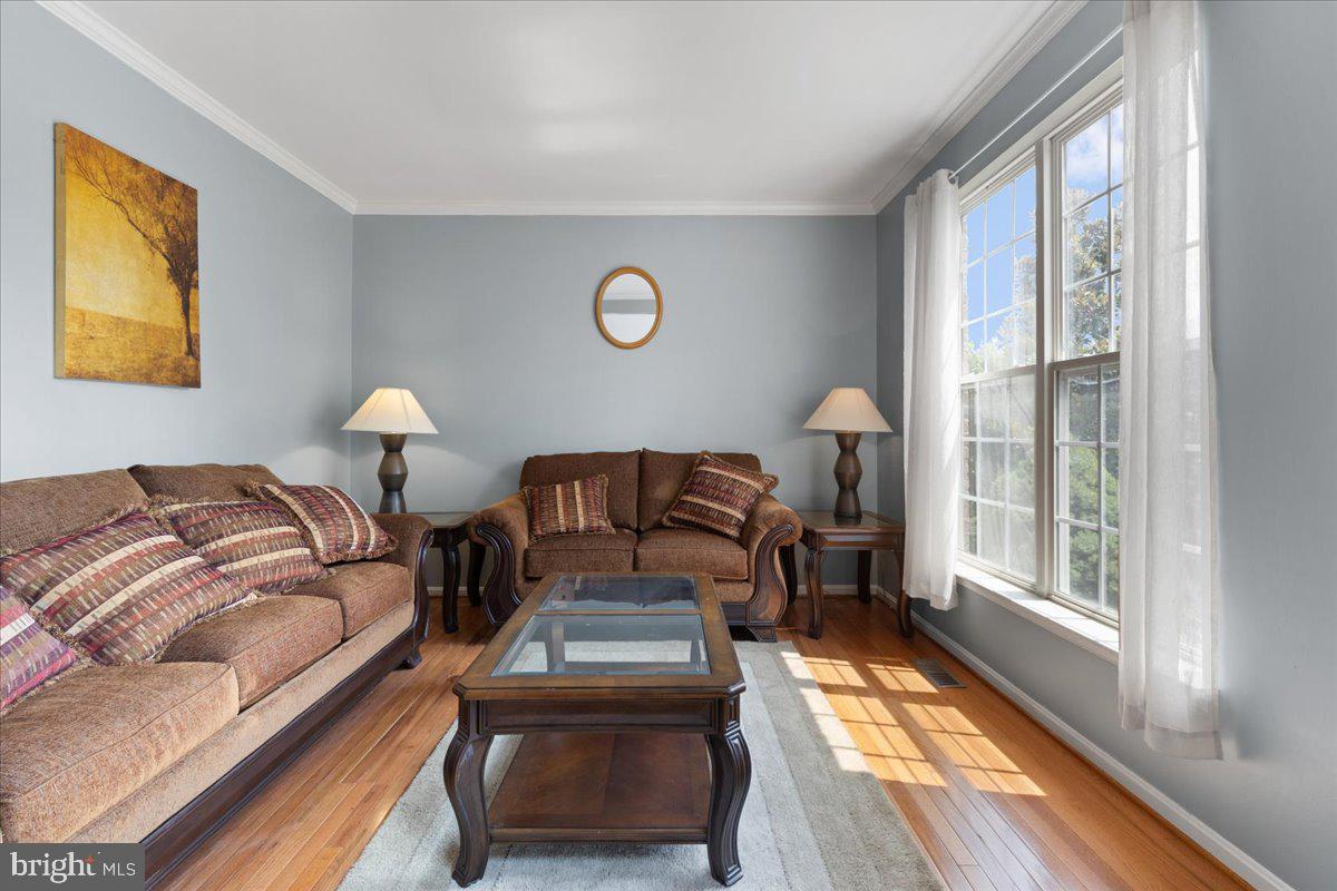 LONGMEADE SUB - Residential