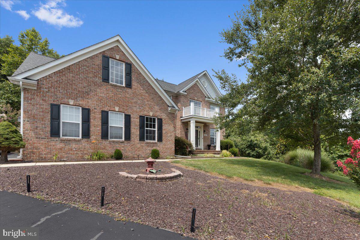 LONGMEADE SUB - Residential