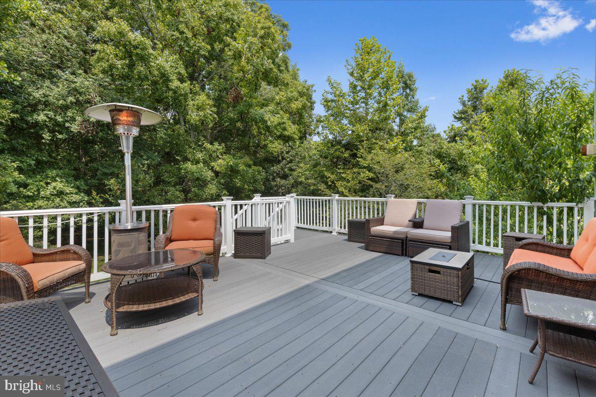 LONGMEADE SUB - Residential