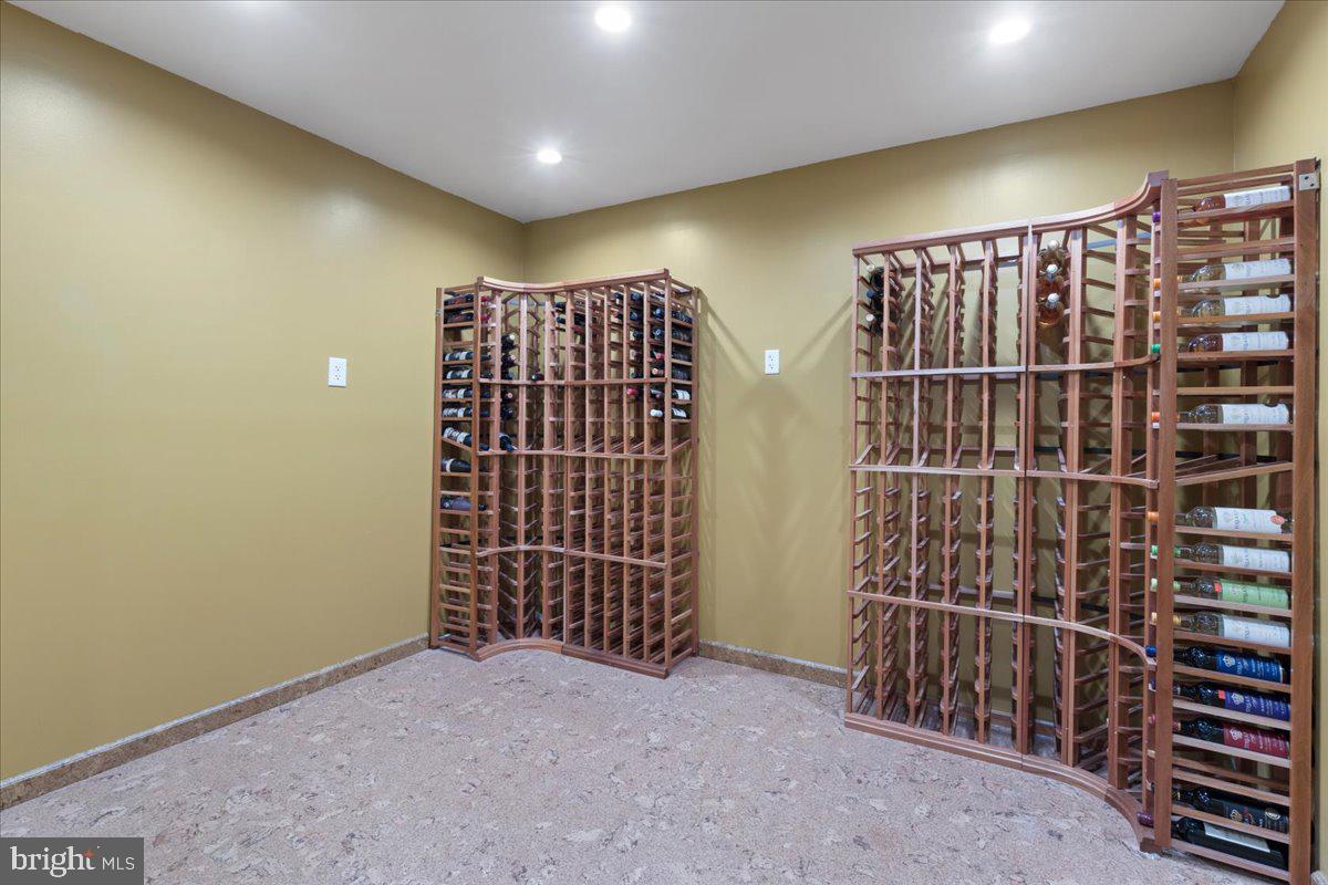 LONGMEADE SUB - Residential