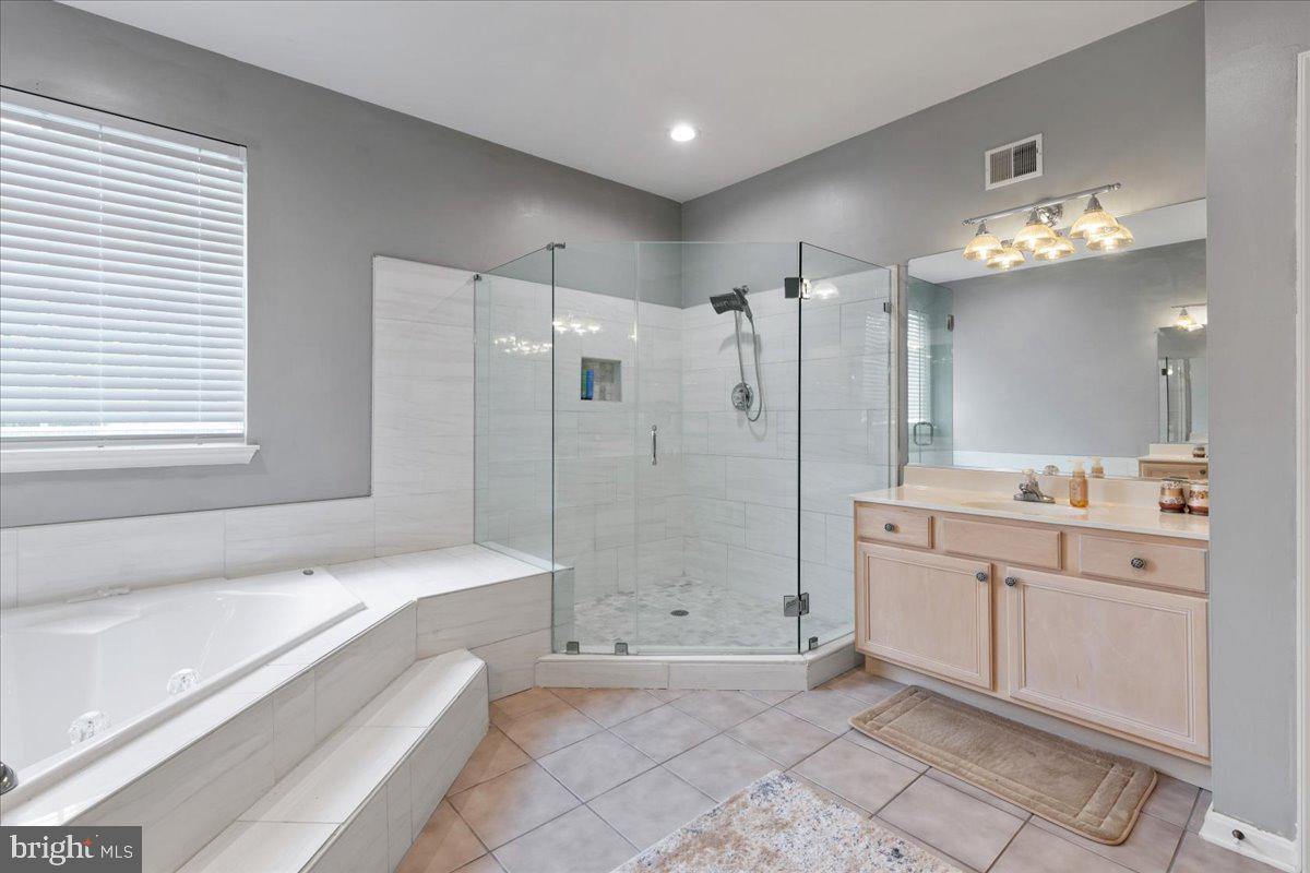 LONGMEADE SUB - Residential