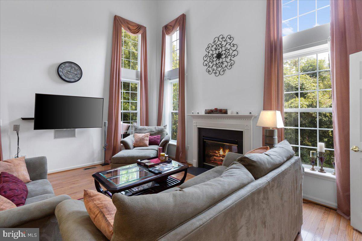 LONGMEADE SUB - Residential