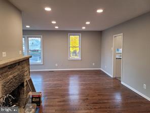 GLENSIDE - Residential Lease