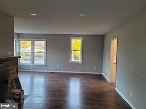 GLENSIDE - Residential Lease