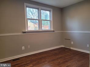 GLENSIDE - Residential Lease