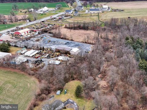 Photo of 4312 Elizabethtown Rd312 Rd, Manheim, PA 17545 (MLS # PALA2046396)