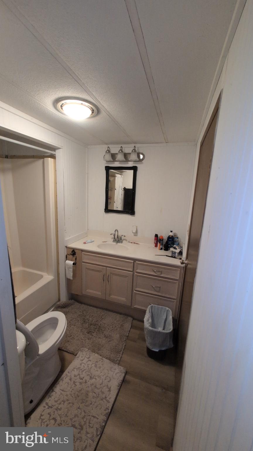 300 HORSESHOE TRAIL ROAD 300C