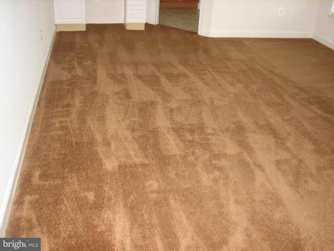 MADDEX FARM - Residential Lease