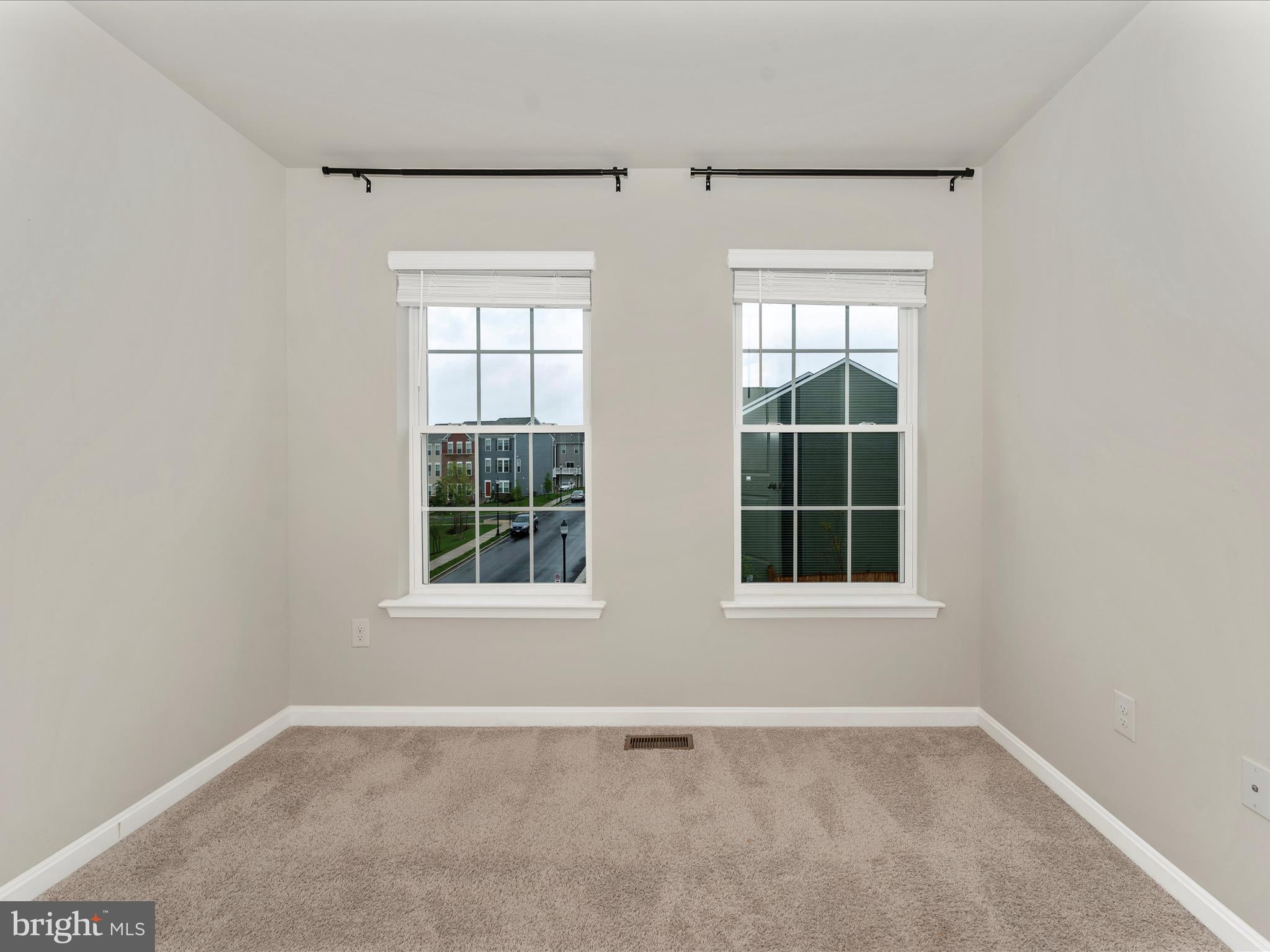 TUSCARORA CREEK - Residential