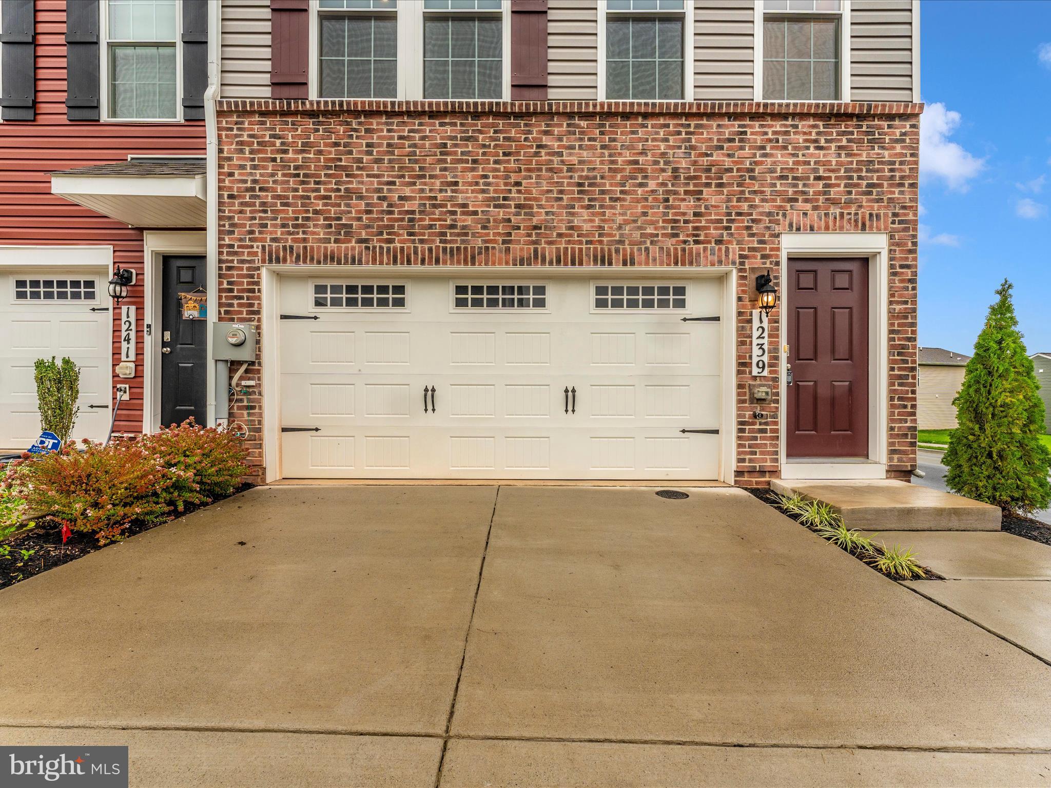 TUSCARORA CREEK - Residential