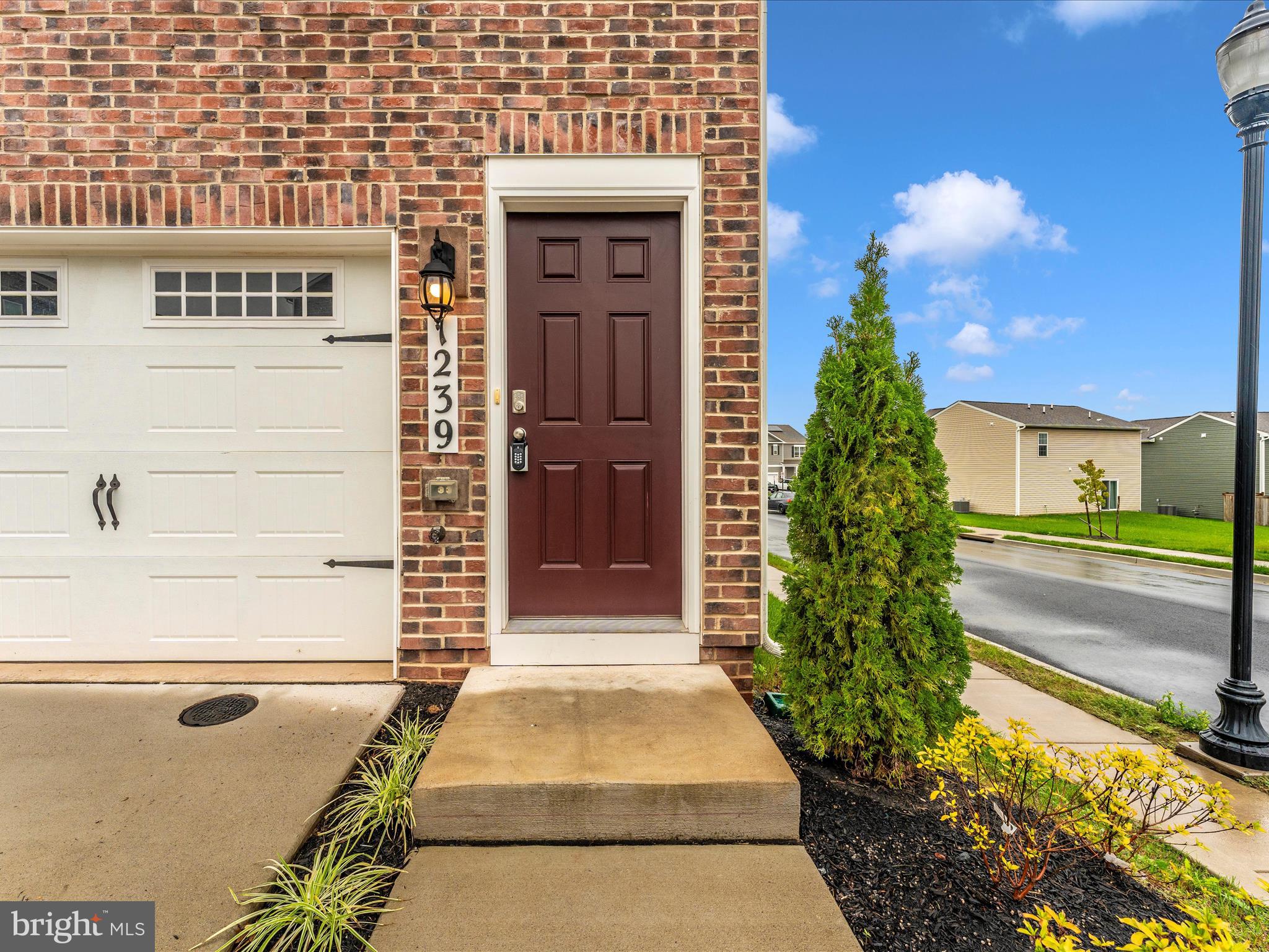 TUSCARORA CREEK - Residential