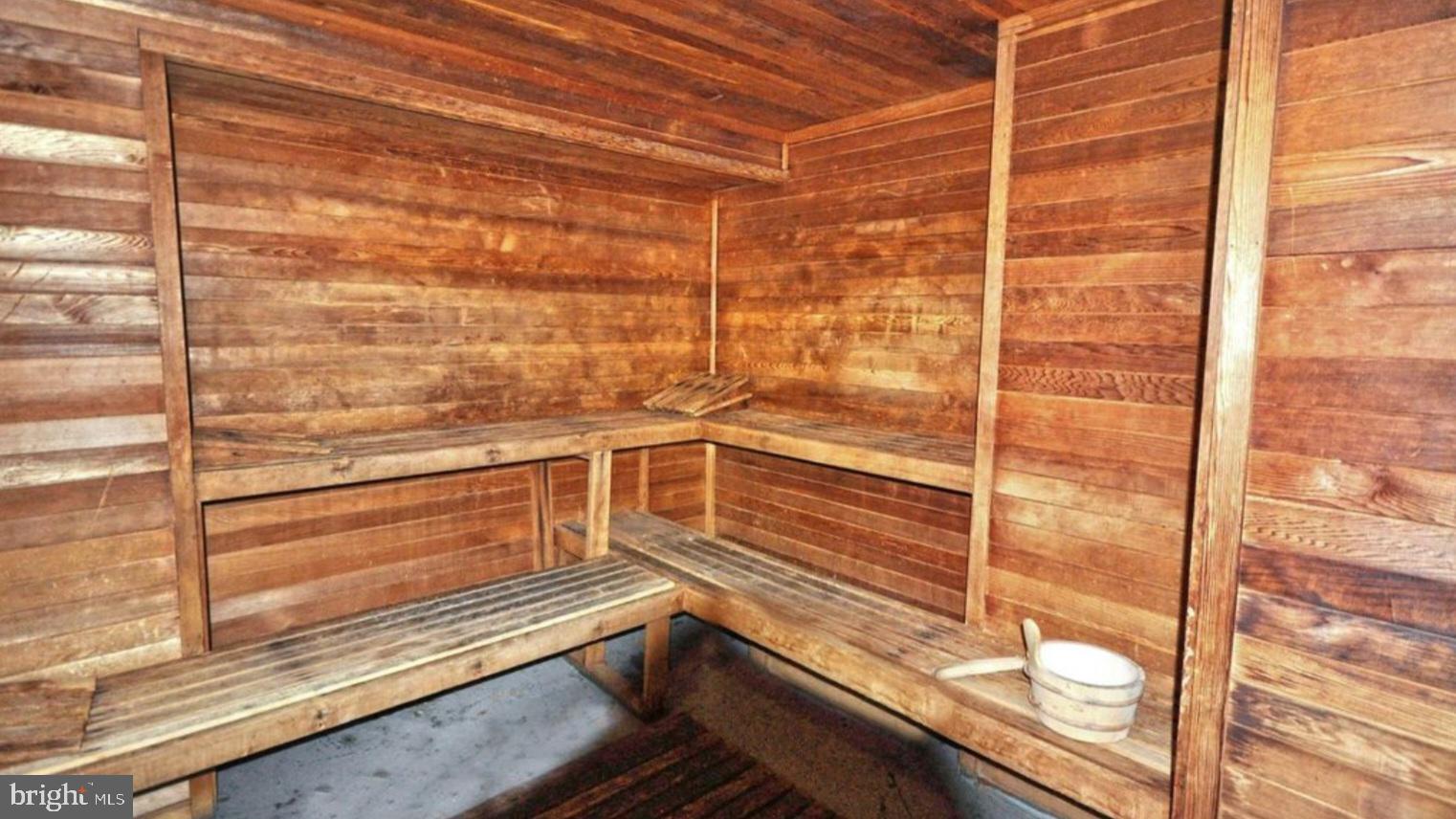 ARLINGTON - Residential Lease