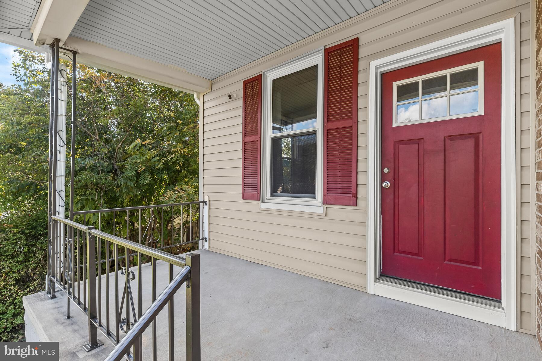 RIDGE GROVE - Residential