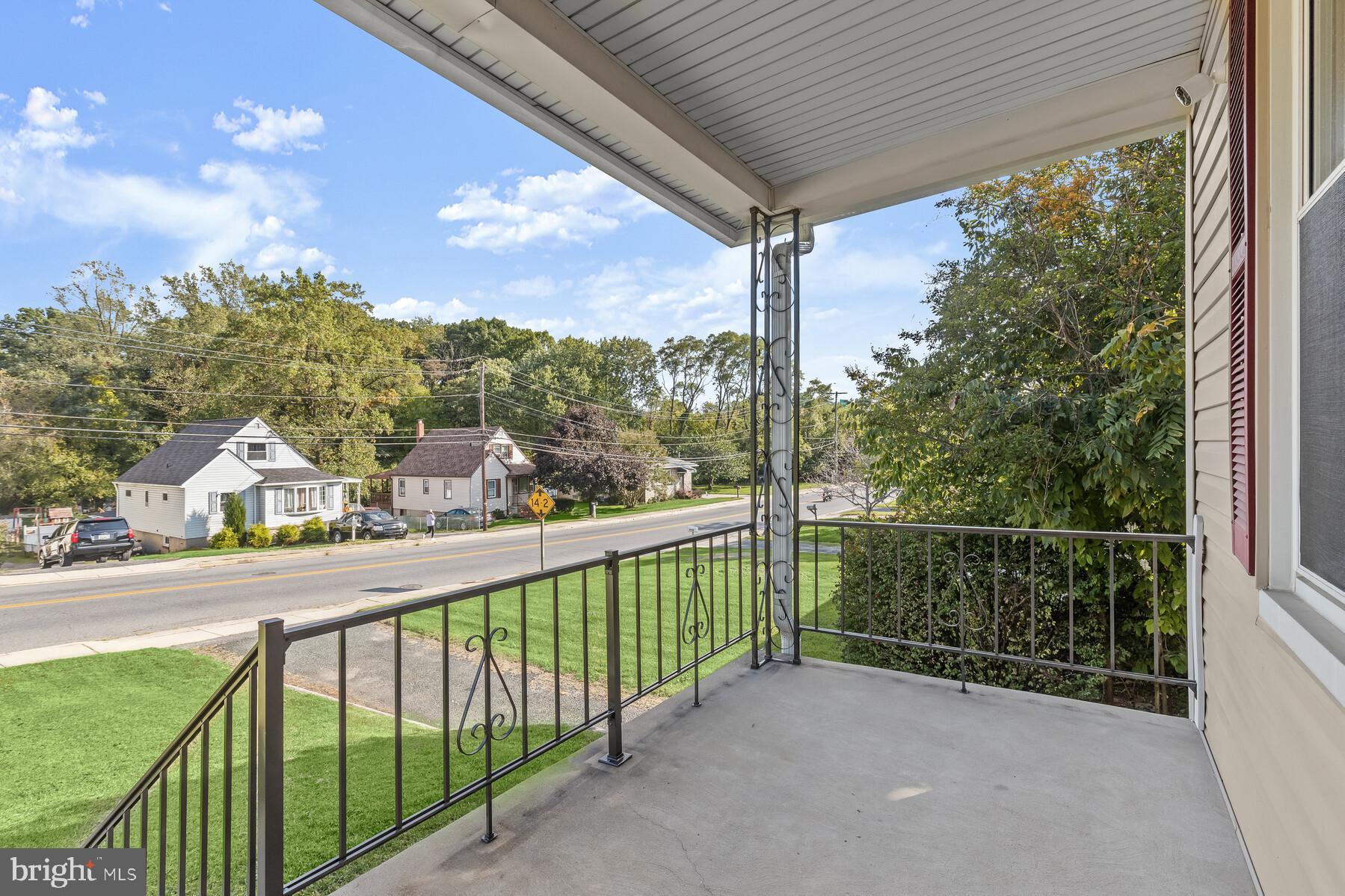 RIDGE GROVE - Residential