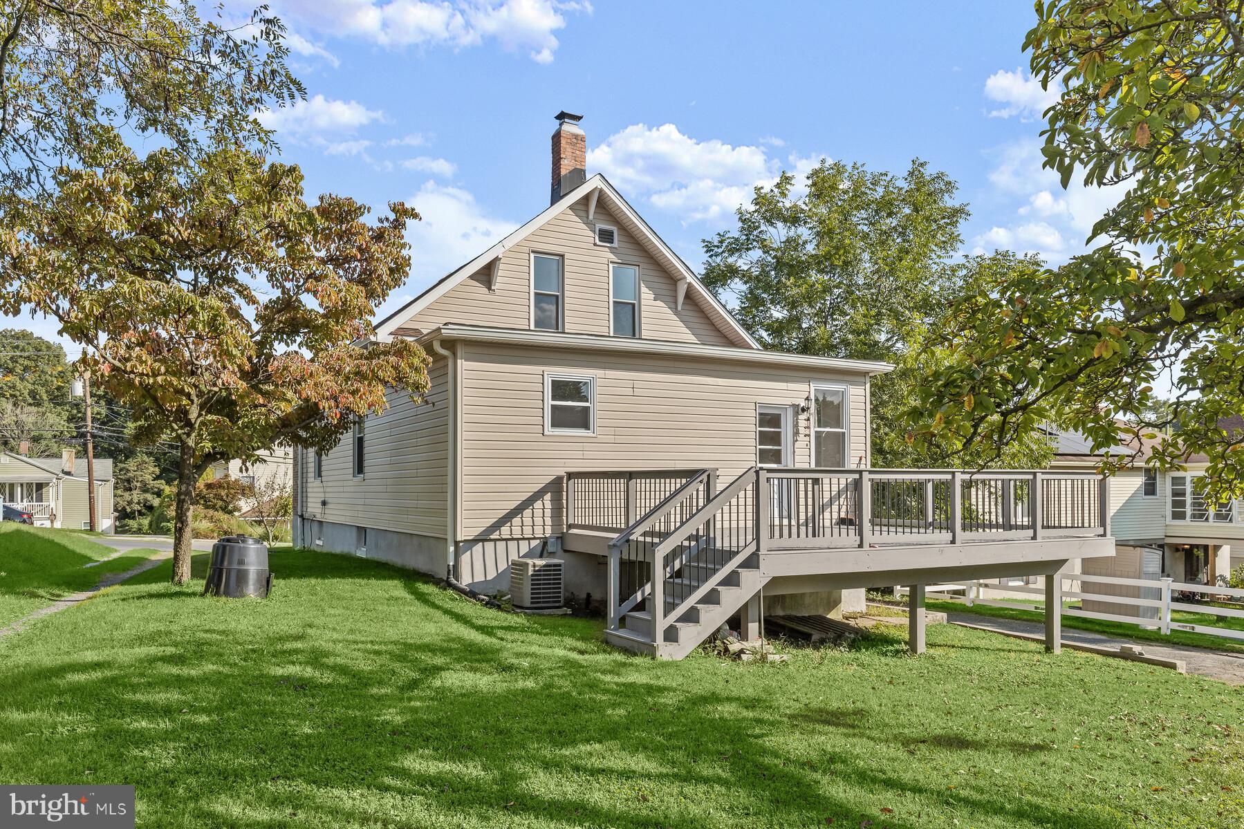 RIDGE GROVE - Residential