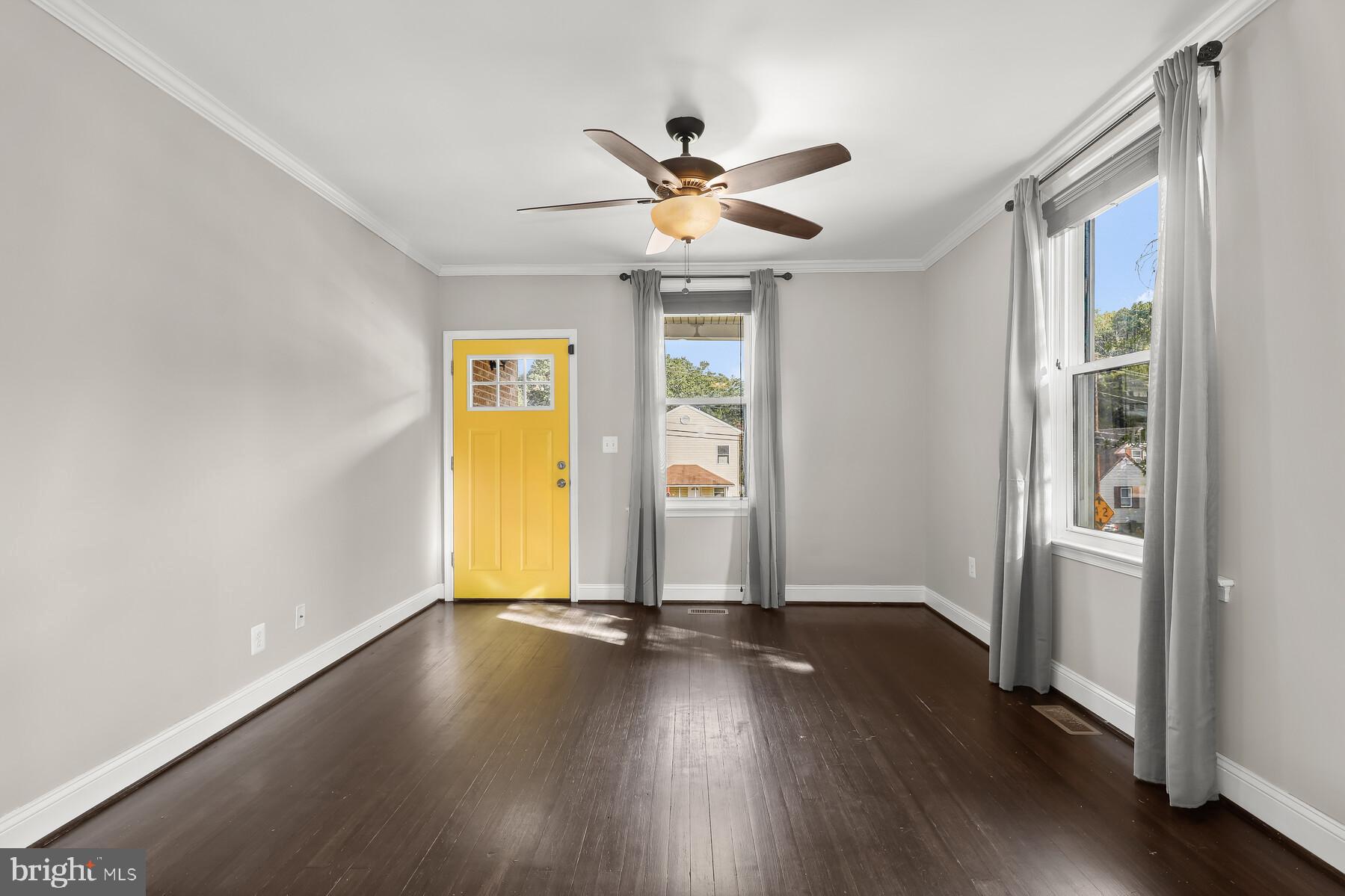 RIDGE GROVE - Residential