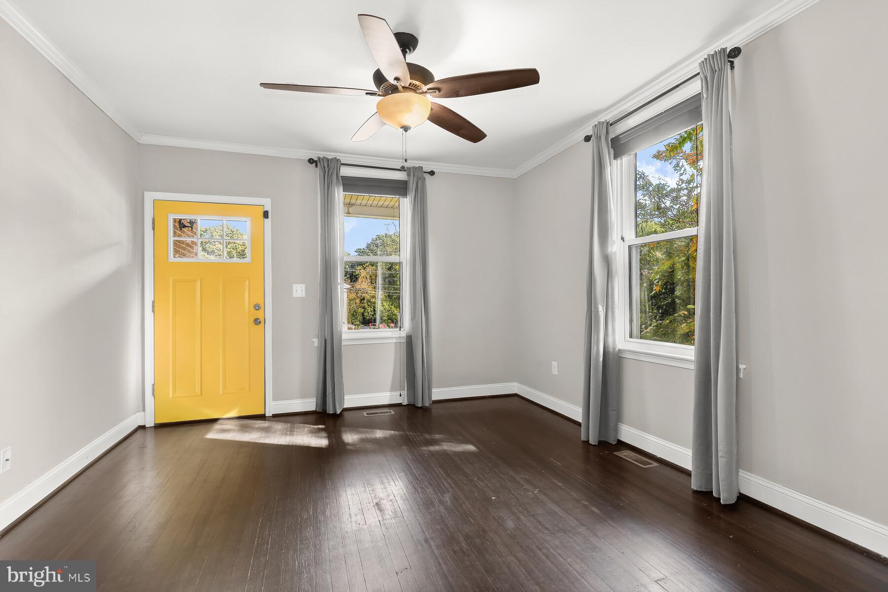 RIDGE GROVE - Residential