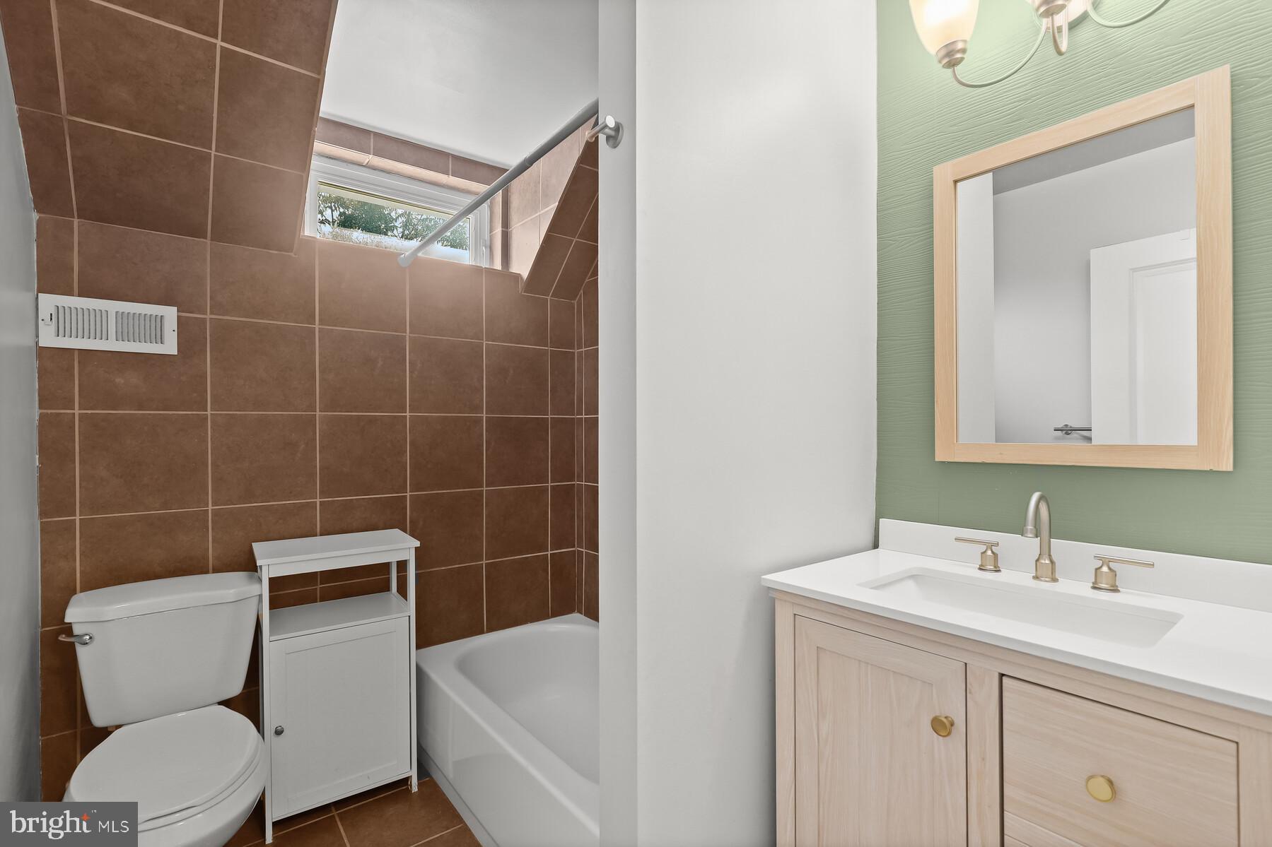 RIDGE GROVE - Residential