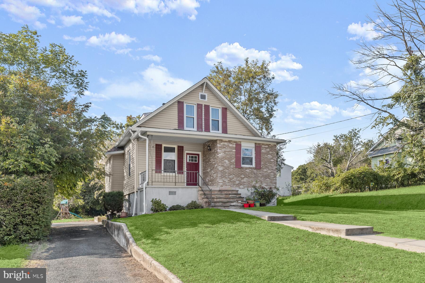 RIDGE GROVE - Residential