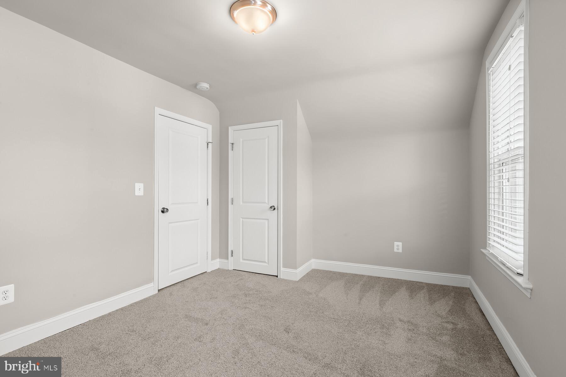 RIDGE GROVE - Residential