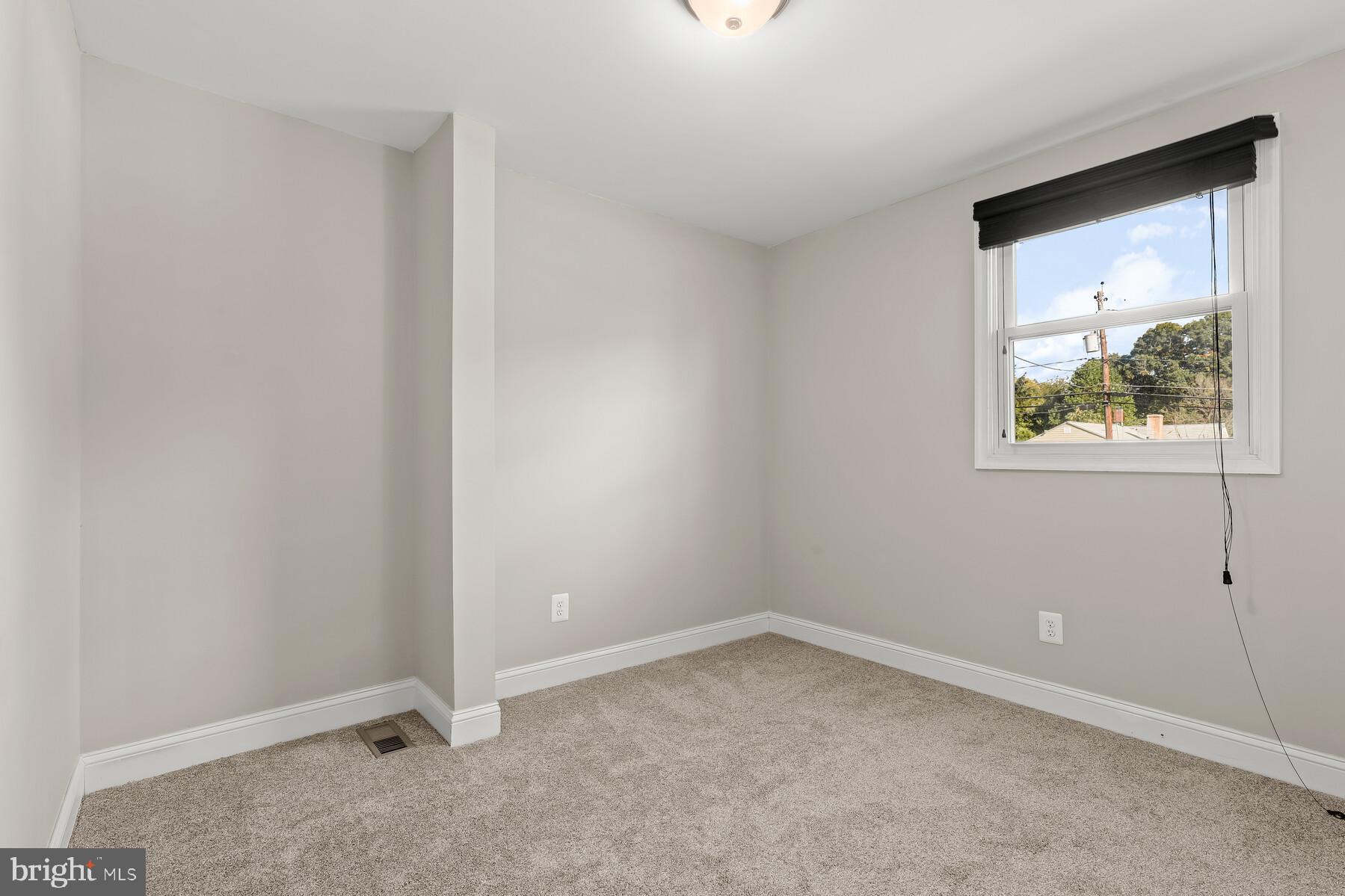 RIDGE GROVE - Residential