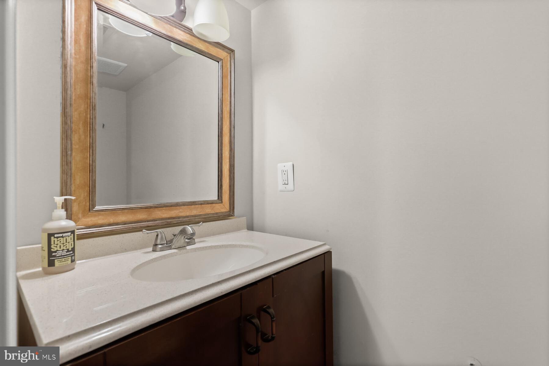 RIDGE GROVE - Residential