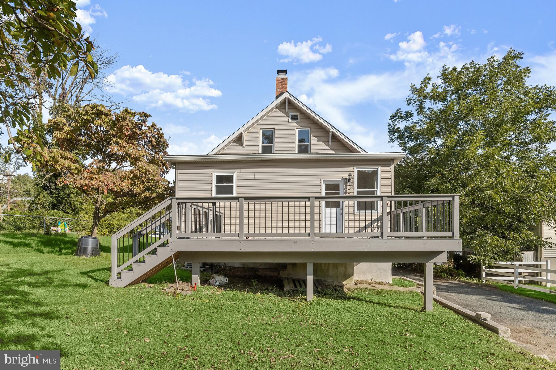 RIDGE GROVE - Residential